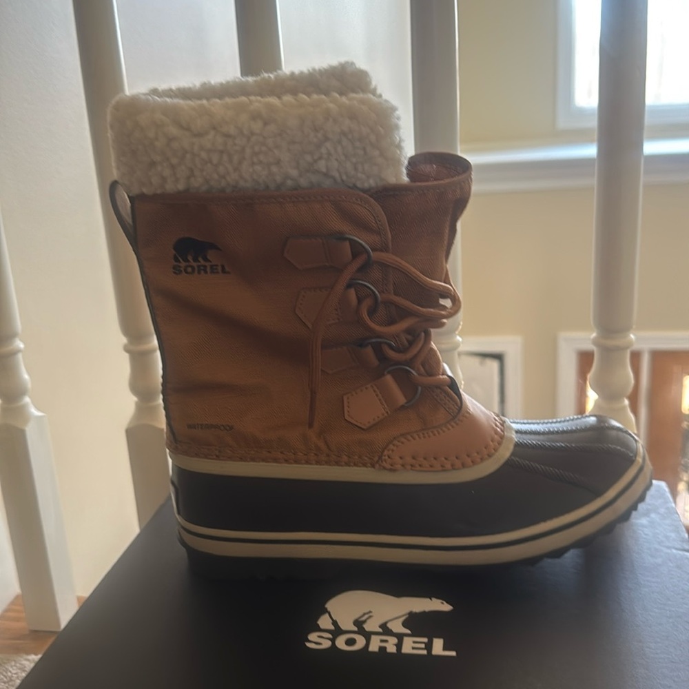 Sorel winter boots winter carnival brand new